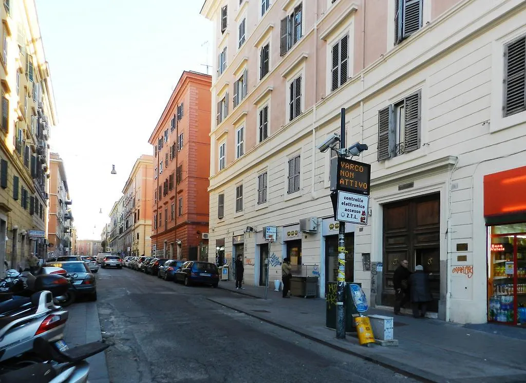 Apartment La Casa Dell'Artista Italy